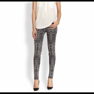 J brand pants super skinny 620 . Very flattering! 98% denim size 28. Mid rise.